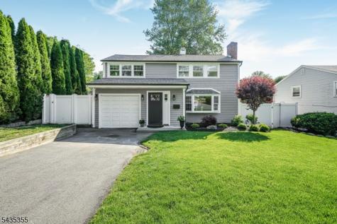 35 Stuart Street Waldwick NJ 07463
