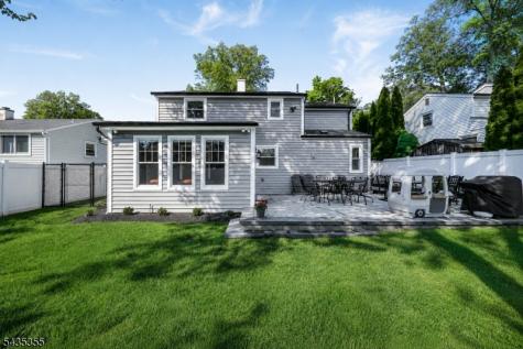35 Stuart Street Waldwick NJ 07463