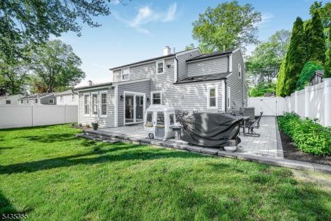 35 Stuart Street Waldwick NJ 07463