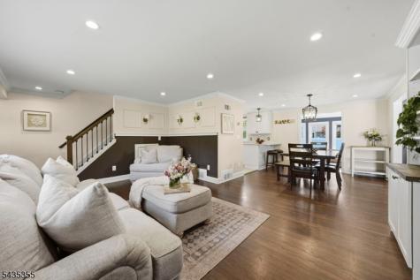 35 Stuart Street Waldwick NJ 07463