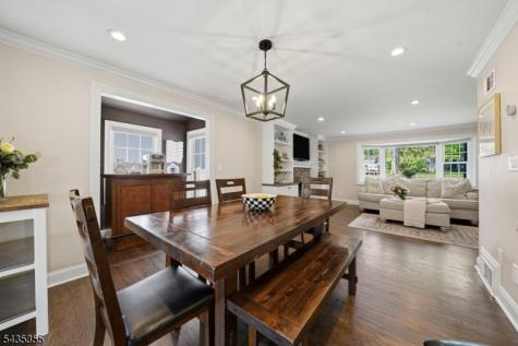 35 Stuart Street Waldwick NJ 07463