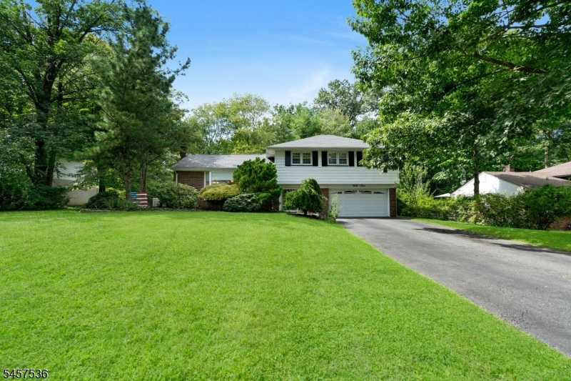 33 Douglas Drive Montville NJ 07082