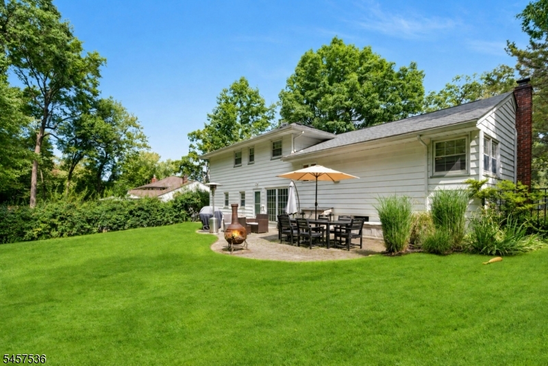 33 Douglas Drive Montville NJ 07082