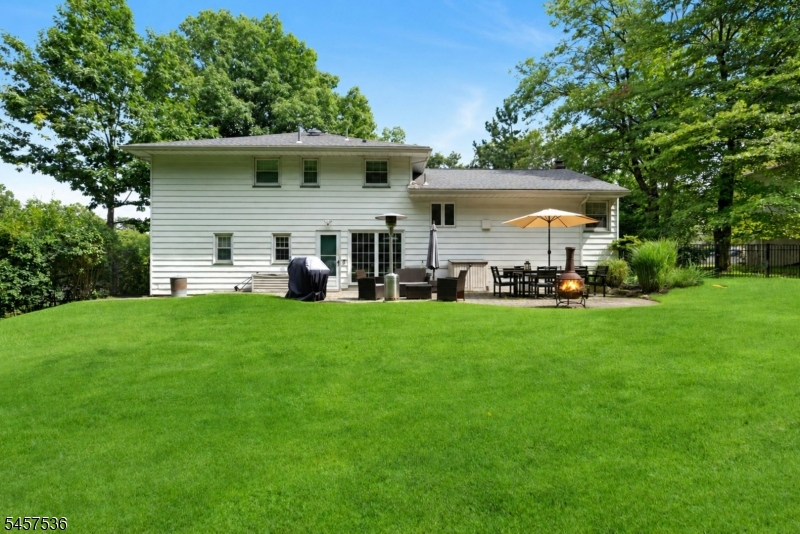 33 Douglas Drive Montville NJ 07082