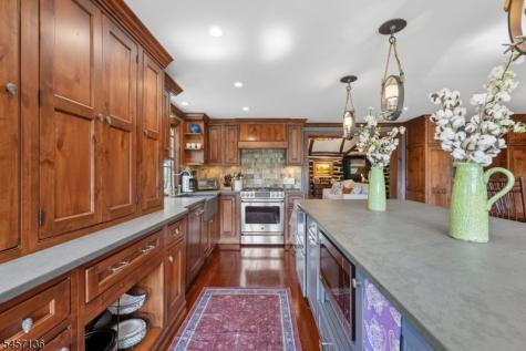 22 Lake Trail Harding NJ 07960