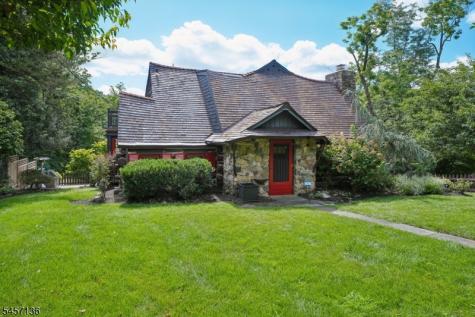 22 Lake Trail Harding NJ 07960