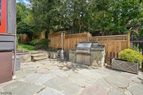 22 Lake Trail Harding NJ 07960