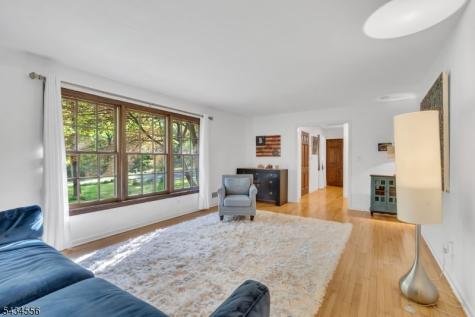 32 Cherryville Hollow Road Raritan NJ 08822