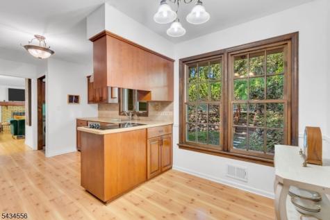 32 Cherryville Hollow Road Raritan NJ 08822