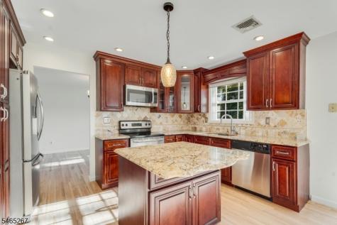 2 Quincy Drive Jefferson NJ 07438