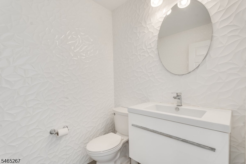 2 Quincy Drive Jefferson NJ 07438