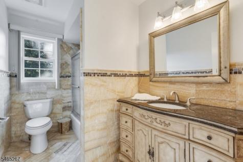 2 Quincy Drive Jefferson NJ 07438