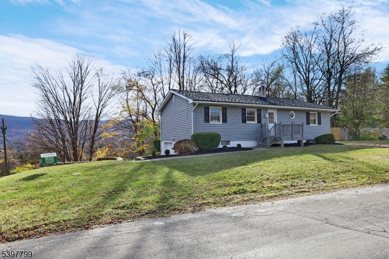 6 Van Buren Avenue Vernon NJ 07462