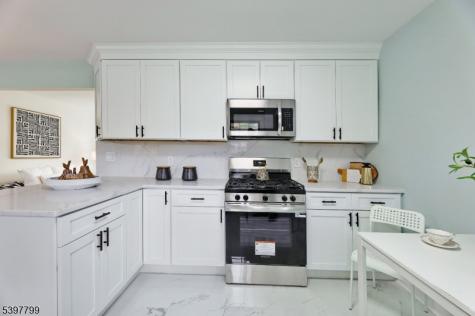6 Van Buren Avenue Vernon NJ 07462