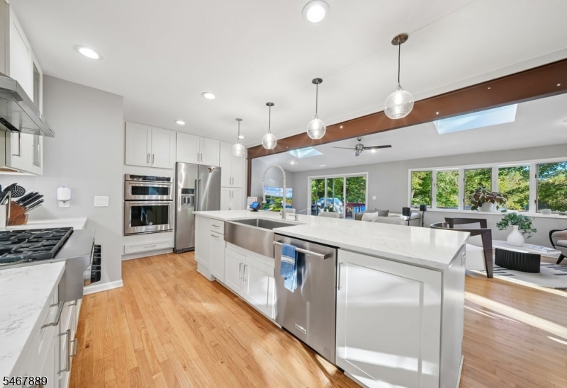 85 Ridge Drive Livingston NJ 07039