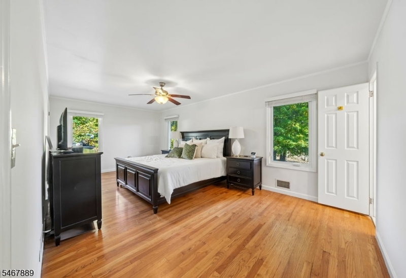 85 Ridge Drive Livingston NJ 07039