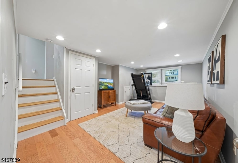 85 Ridge Drive Livingston NJ 07039
