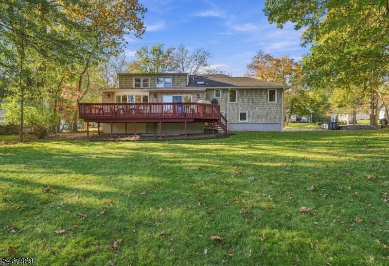 85 Ridge Drive Livingston NJ 07039