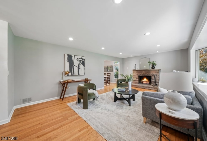 85 Ridge Drive Livingston NJ 07039