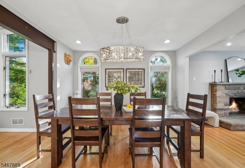 85 Ridge Drive Livingston NJ 07039