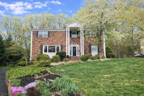 126 Wentworth Drive Berkeley Heights NJ 07922