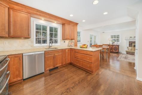 126 Wentworth Drive Berkeley Heights NJ 07922