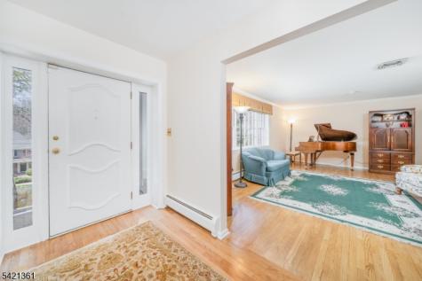 126 Wentworth Drive Berkeley Heights NJ 07922