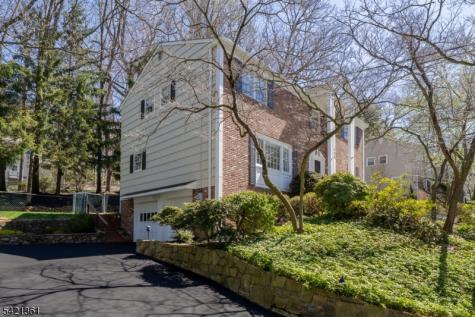 126 Wentworth Drive Berkeley Heights NJ 07922