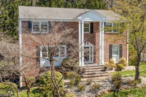 126 Wentworth Drive Berkeley Heights NJ 07922