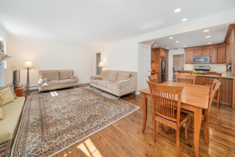126 Wentworth Drive Berkeley Heights NJ 07922