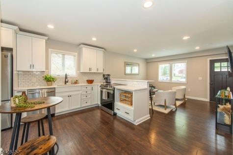 40 Bent Street Roxbury NJ 07847