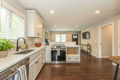 40 Bent Street Roxbury NJ 07847