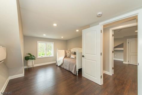 40 Bent Street Roxbury NJ 07847