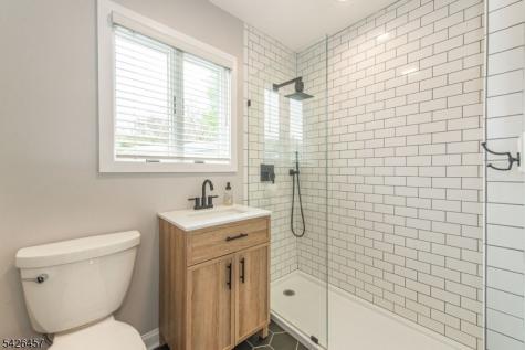 40 Bent Street Roxbury NJ 07847