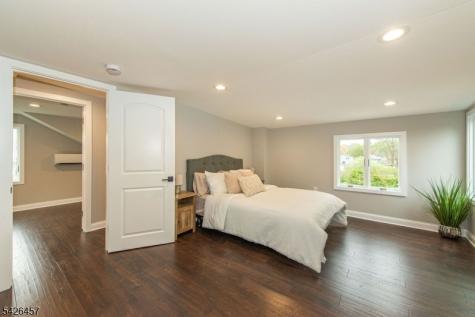 40 Bent Street Roxbury NJ 07847