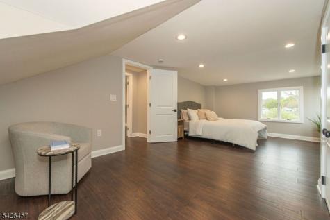 40 Bent Street Roxbury NJ 07847