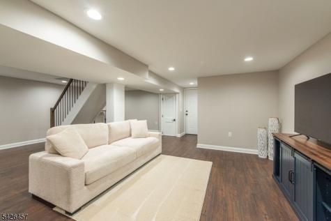 40 Bent Street Roxbury NJ 07847