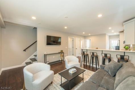 40 Bent Street Roxbury NJ 07847