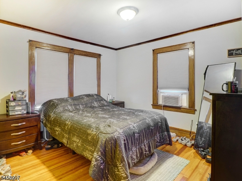 606 E 3rd Avenue Roselle NJ 07203
