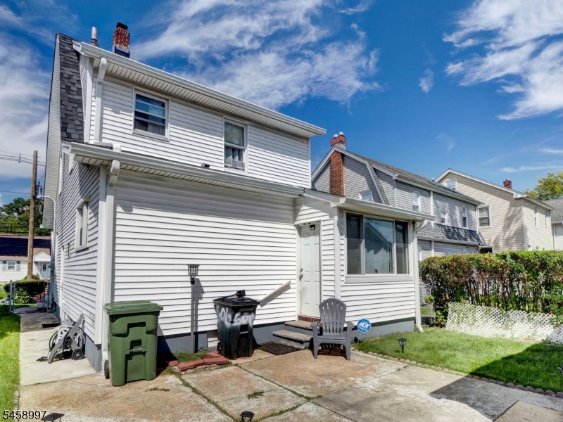 606 E 3rd Avenue Roselle NJ 07203