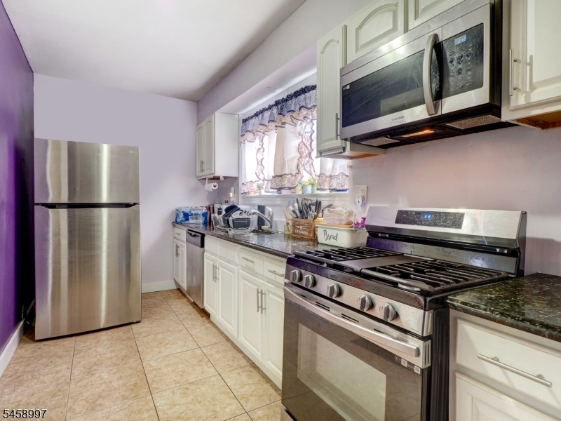 606 E 3rd Avenue Roselle NJ 07203