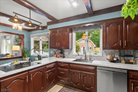 21 Carteret Street West Milford NJ 07480
