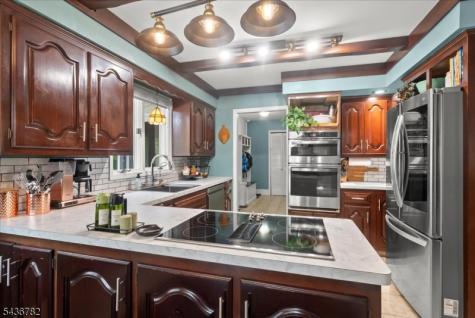 21 Carteret Street West Milford NJ 07480