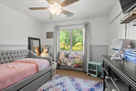 21 Carteret Street West Milford NJ 07480