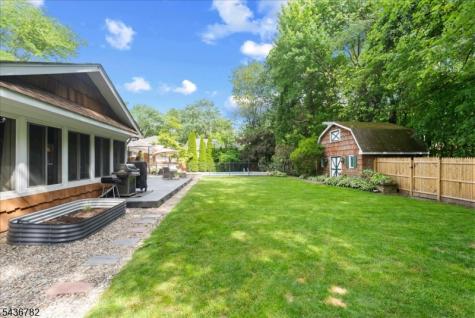 21 Carteret Street West Milford NJ 07480