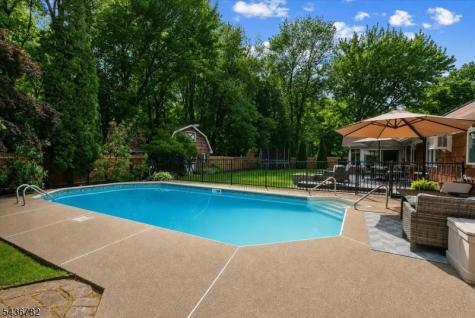 21 Carteret Street West Milford NJ 07480
