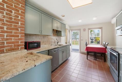 419 Greenwich Street Belvidere NJ 07823