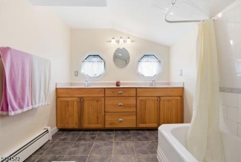419 Greenwich Street Belvidere NJ 07823