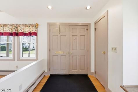 419 Greenwich Street Belvidere NJ 07823