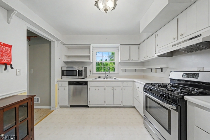 2 Arlyn Lane Randolph NJ 07869
